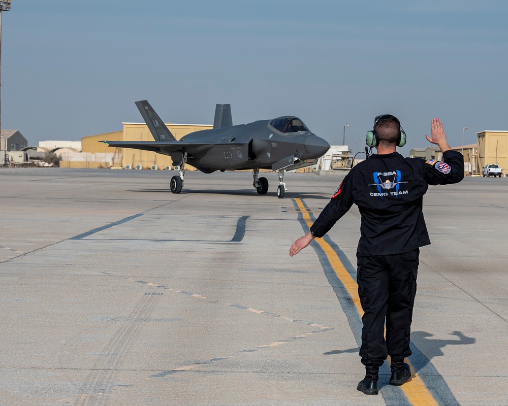 F-35A Demonstration Team Arrives at Dubai Airshow