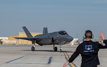 F-35A Demonstration Team Arrives at Dubai Airshow