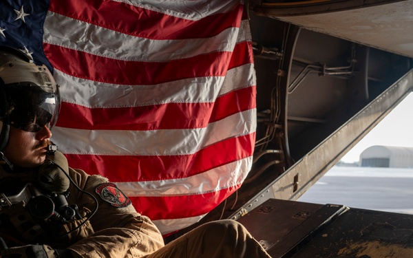 External lift training enhances readiness of U.S. forces in East Africa