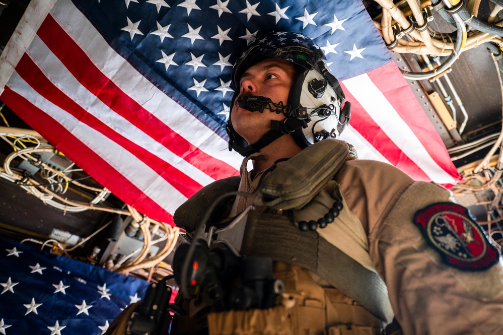 External lift training enhances readiness of U.S. forces in East Africa