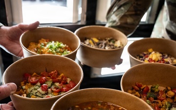 The autonomous kitchen prepares warm meals for soldiers