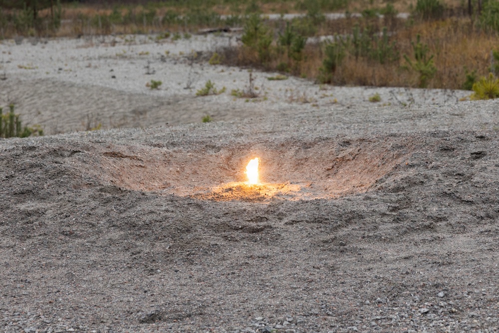 DVIDS - Images - U.S. Marine explosive ordnance disposal technicians ...