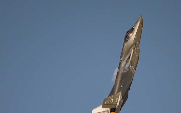 F-35A Lightning II performs over Dubai Airshow