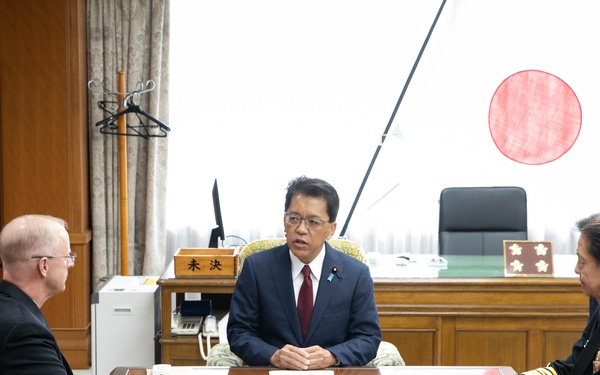 CNO Meets with Senior Leaders in Japan's Ministry of Defense