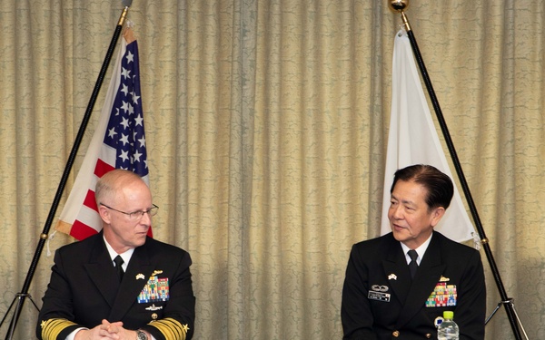CNO Meets with Senior Leaders in Japan's Ministry of Defense