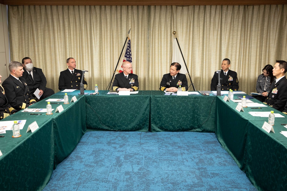 CNO Meets with Senior Leaders in Japan's Ministry of Defense