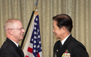 CNO Meets with Senior Leaders in Japan's Ministry of Defense