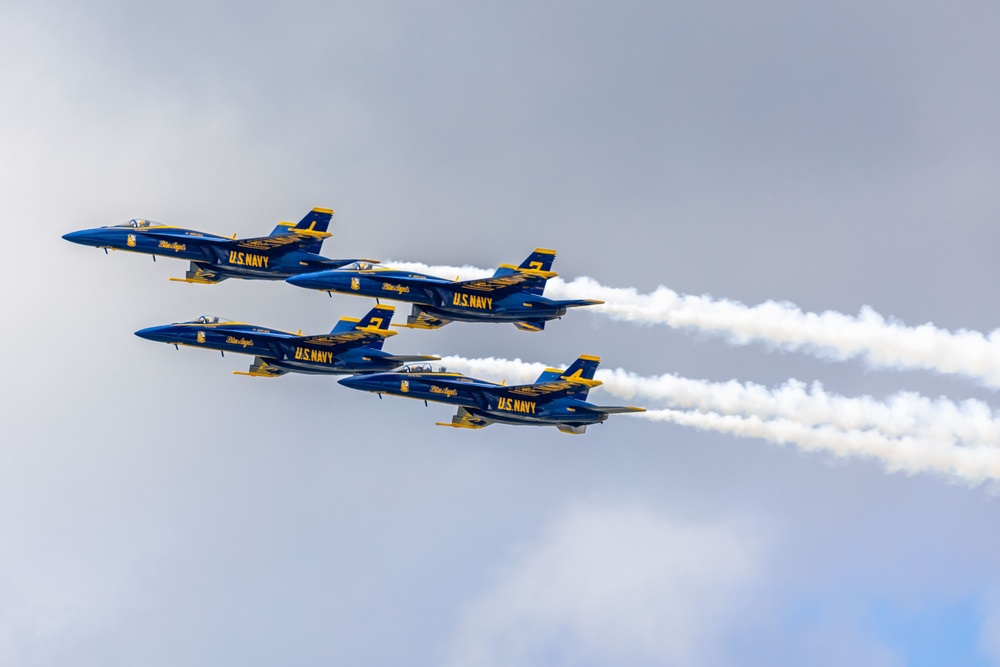 Daily Operations Aboard USS George H.W. Bush (CVN 77)