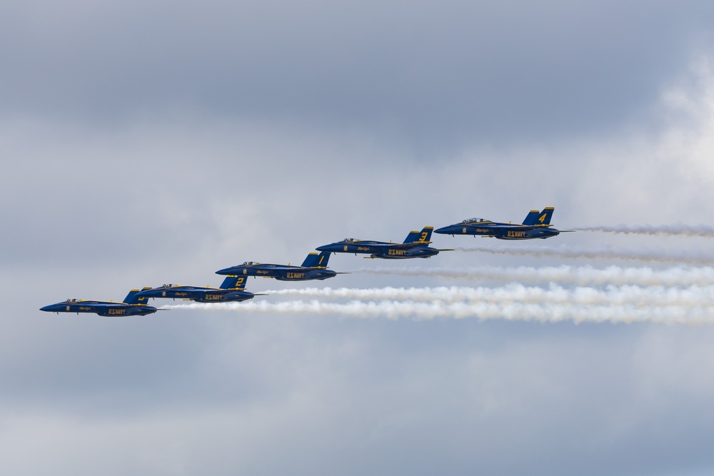 Daily Operations Aboard USS George H.W. Bush (CVN 77)
