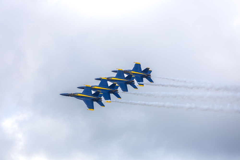 Daily Operations Aboard USS George H.W. Bush (CVN 77)