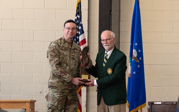 4th Maintenance Group Honored with Daedalian Award