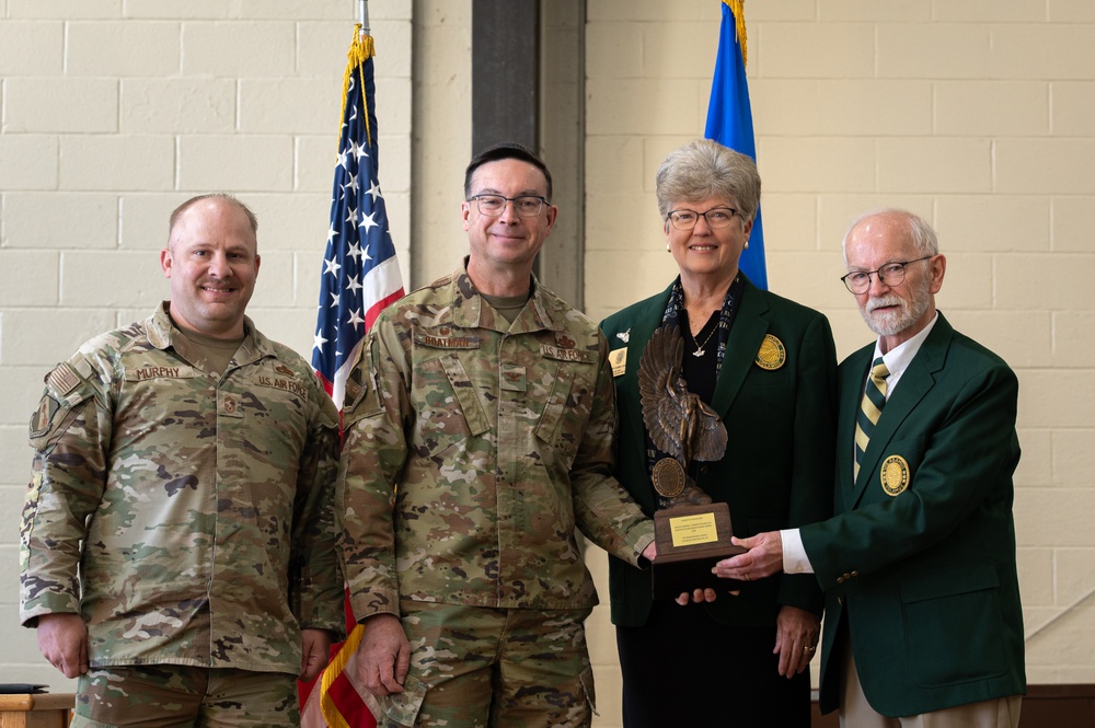4th Maintenance Group Honored with Daedalian Award