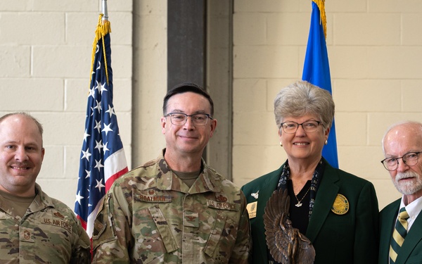 4th Maintenance Group Honored with Daedalian Award