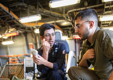 USS Mitscher (DDG 57) Sailor trains with Israeli Defense Force during joint rescue and assist exercise