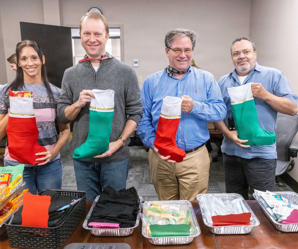 Spreading holiday cheer: JPEO A&amp;A DoI team sends Christmas stockings to deployed U.S. Special Forces