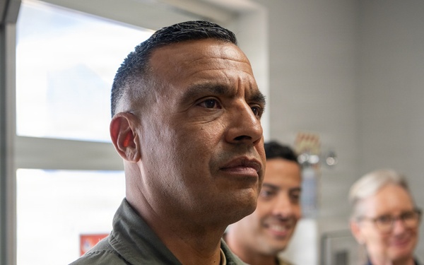 Maj. Gen. Mineau visits 156th Wing