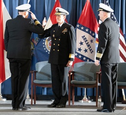 CNATT holds change of command ceremony