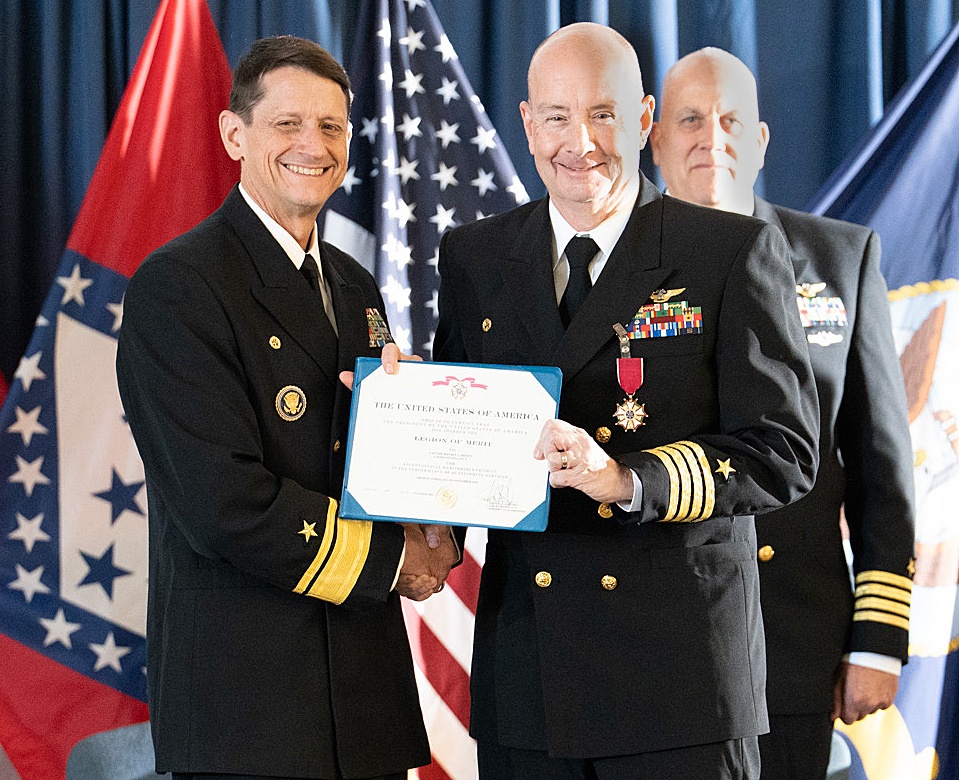 CNATT holds change of command ceremony