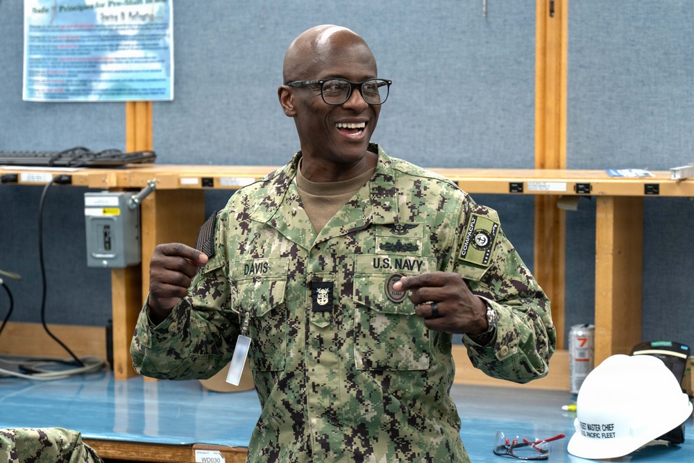 FLTCM Davis visits PHNSY &amp; IMF