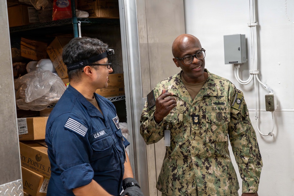 FLTCM Davis visits PHNSY &amp; IMF