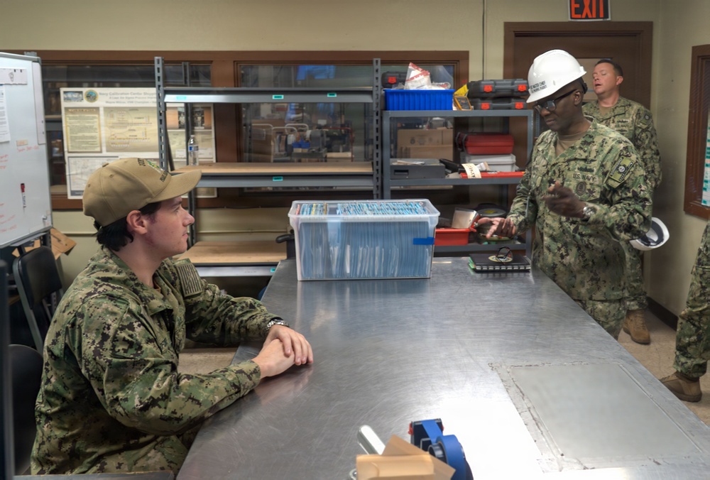 FLTCM Davis visits PHNSY &amp; IMF