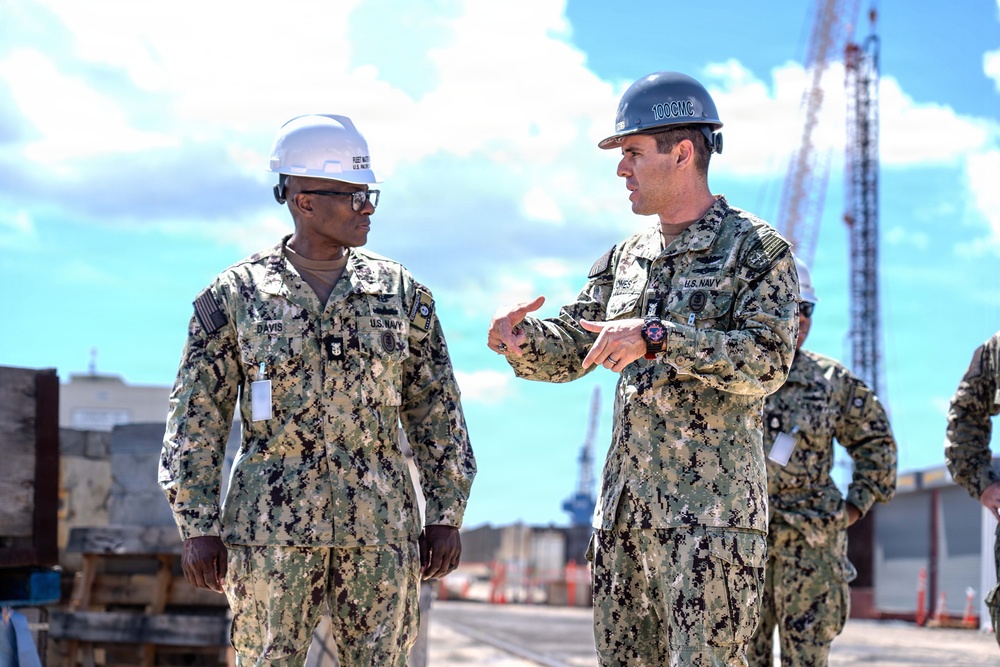 FLTCM Davis visits PHNSY &amp; IMF