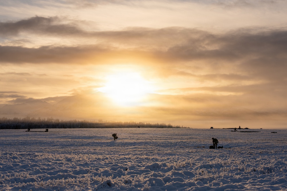 Back to the Arctic: 2/11 IBCT (Airborne) Jumps into Alaska to Close Arctic Aloha 26