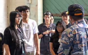 McKinley High School students tour PHNSY &amp; IMF