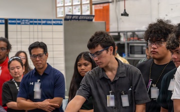 McKinley High School students tour PHNSY &amp; IMF