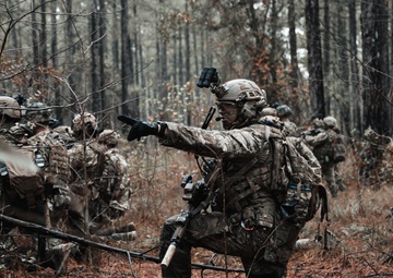 Special Operations Forces Train With Conventional Units During Validation Exercise