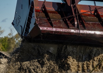 Dredging Toledo Harbor’s Federal Navigation Channel