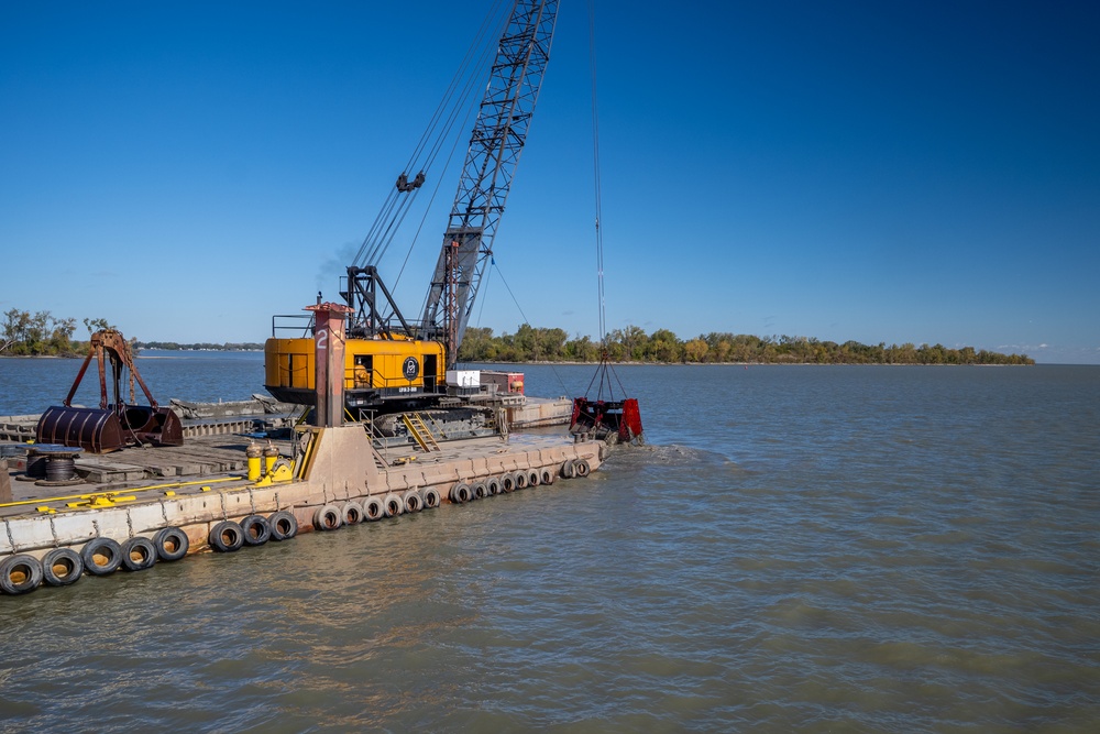 Dredging Toledo Harbor’s Federal Navigation Channel