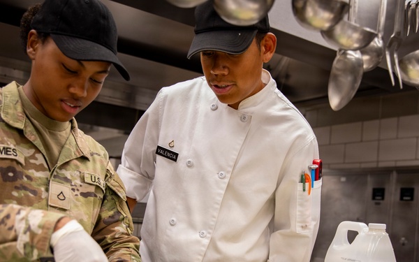 Always Ready DFAC Offers New Dining Options for West Fort Hood