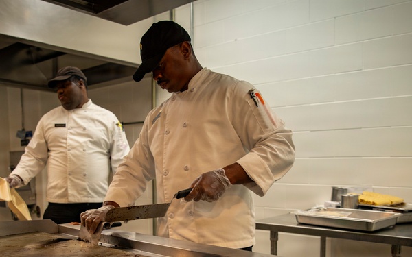 Always Ready DFAC Offers New Dining Options for West Fort Hood