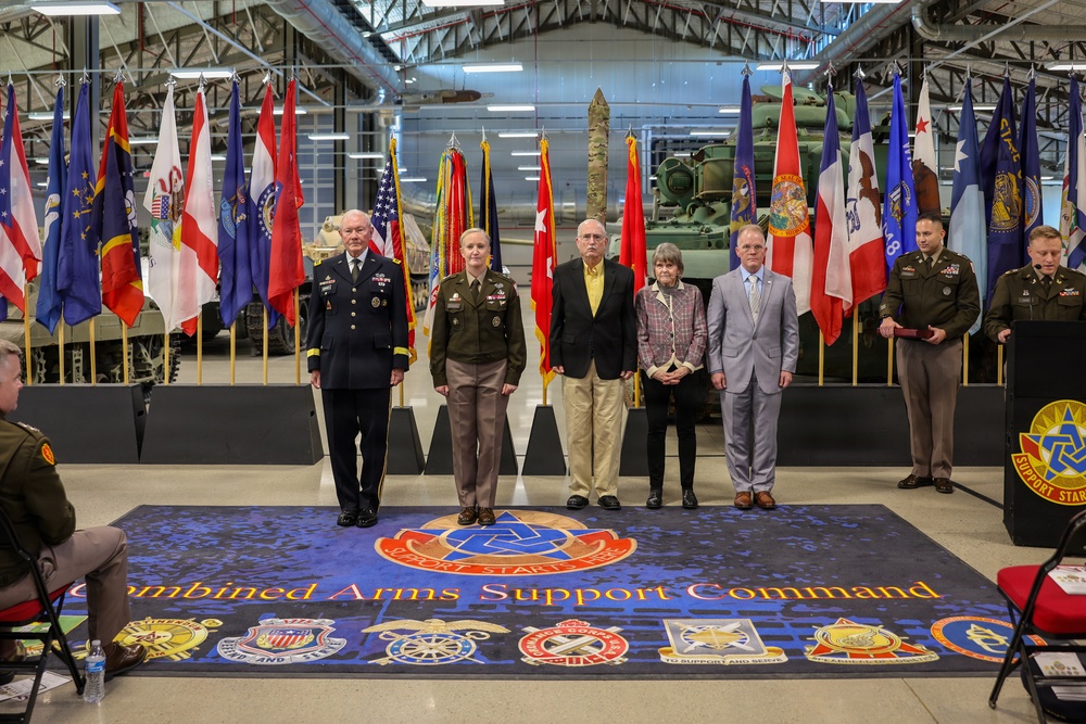 CASCOM/SCOE changes commanders, outgoing commander promoted