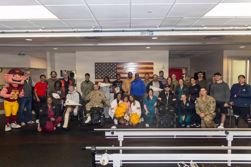 Washington Commanders Visit Walter Reed