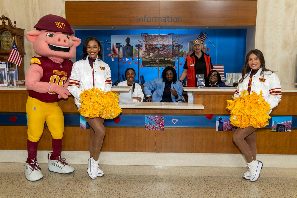 Washington Commanders Visit Walter Reed