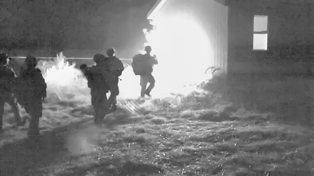 Special Operations Forces Train With Conventional Units During Validation Exercise