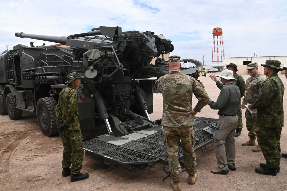 U.S. Army Yuma Proving Ground tests howitzer for partner nation
