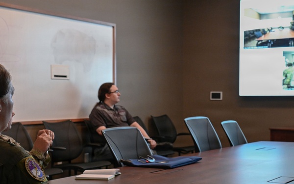 U.S. Strategic Command JEC Director addresses IOQC students