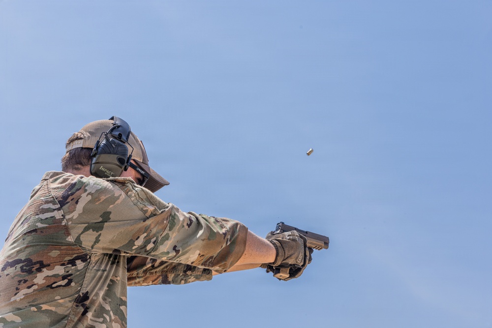 7th Special Forces Group (Airborne) HHC soldiers conduct training