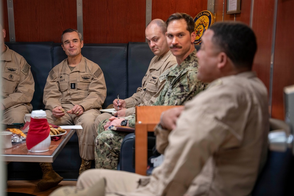 Commander, U.S. 2nd Fleet Visits USS Cole, USS Ross