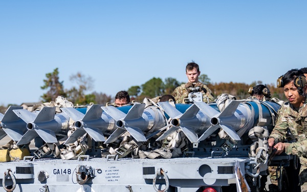 Airmen Gear Up for Contingency Location Operations in MT 26-1