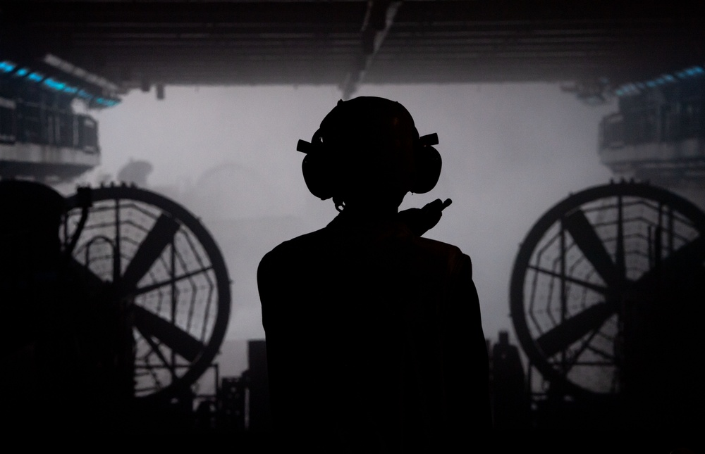 Boxer conducts well deck operations