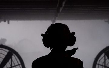 Boxer conducts well deck operations