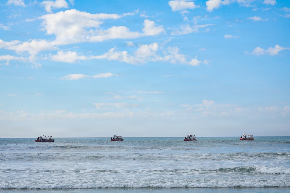 2nd Bn., 4th Marines, 3rd AA Bn conduct surf qualification