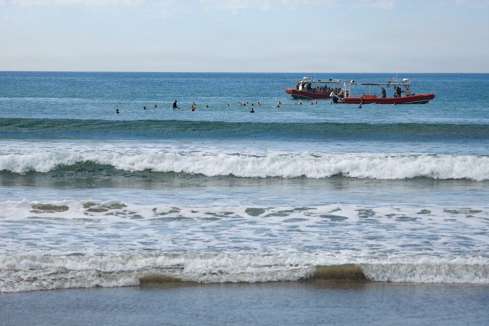2nd Bn., 4th Marines, 3rd AA Bn conduct surf qualification