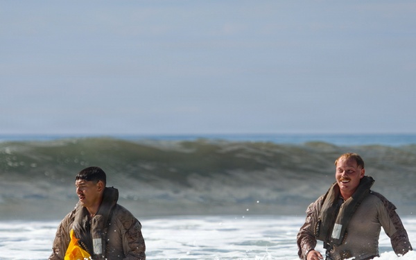 2nd Bn., 4th Marines, 3rd AA Bn conduct surf qualification