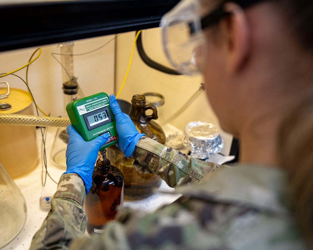 6 LRS Airmen fuel the mission at MacDill