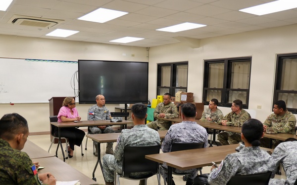 Armed Forces of the Philippines visits University of Guam